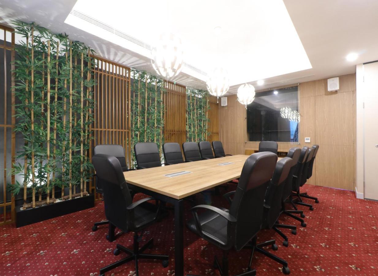 Hotel Huswah Airport Tangerang Zewnętrze zdjęcie