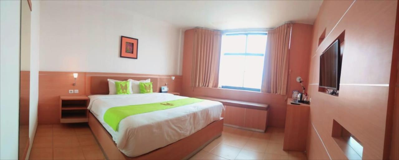 Hotel Huswah Airport Tangerang Zewnętrze zdjęcie